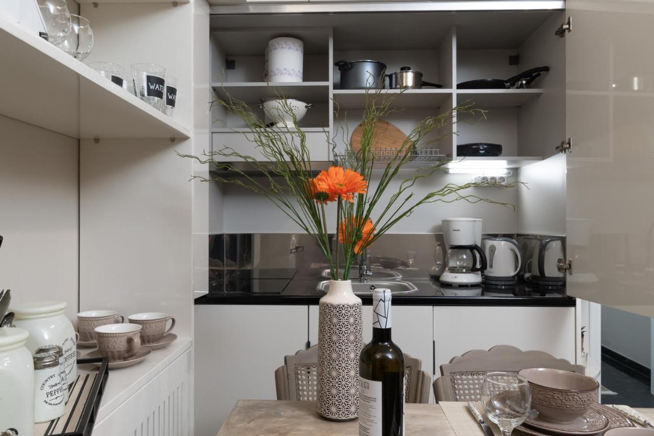 Athens Flower Apartment Bagian luar foto